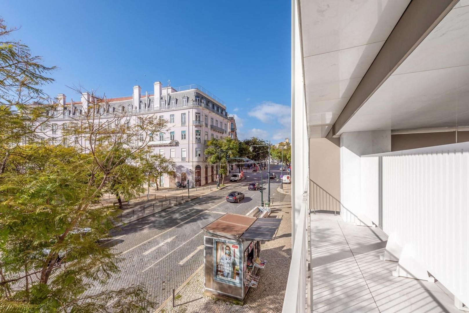 Apartmán Guestready - 2Br Apt Carlos I With Terrace And Gym Lisboa Exteriér fotografie