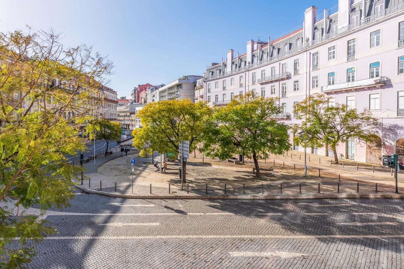 Apartmán Guestready - 2Br Apt Carlos I With Terrace And Gym Lisboa Exteriér fotografie